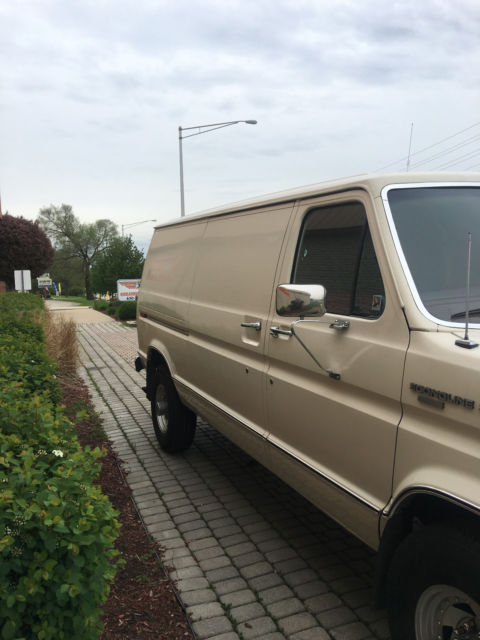 1989 Ford E-Series Van XL - photo 11