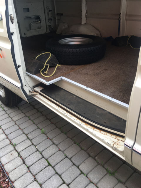1989 Ford E-Series Van XL - photo 12