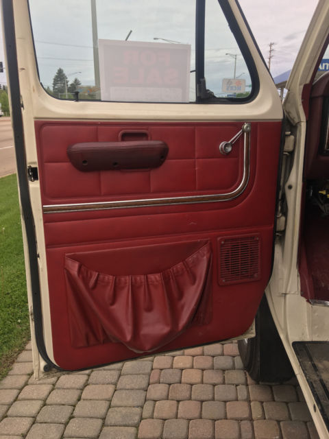 1989 Ford E-Series Van XL - photo 6