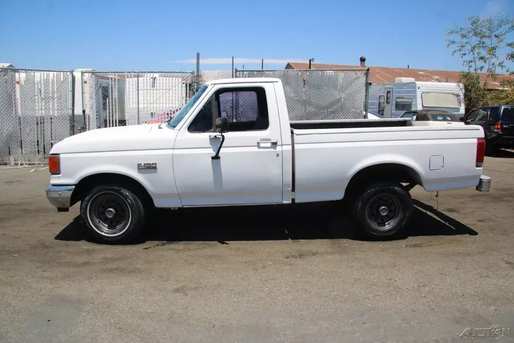 1989 Ford F-150 - photo 3