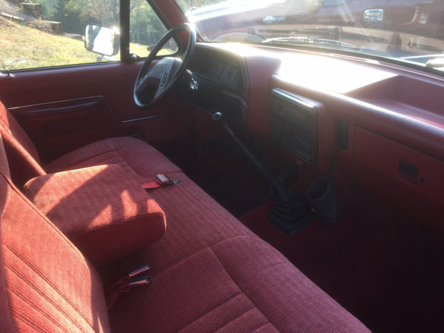 1989 Ford F-150 XLT Lariat Standard Cab 2WD 5-Spd - photo 6
