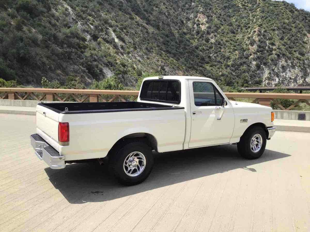 1989 Ford F-150 - photo 3