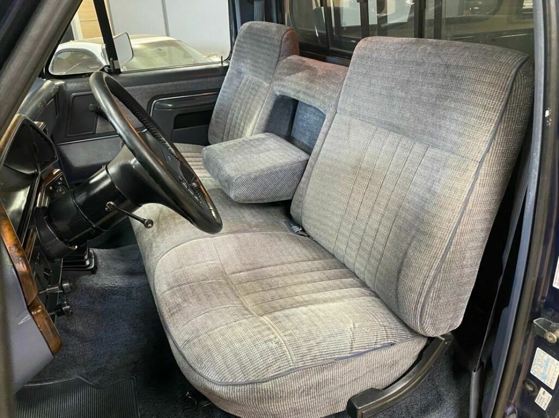 1989 Ford F-150 XLT Lariat 2dr Standard Cab LB - photo 8