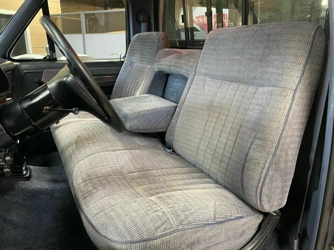 1989 Ford F-150 XLT Lariat 2dr Standard Cab LB - photo 9