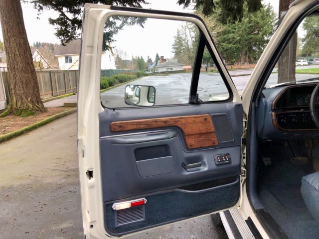 1989 Ford F-250 CENTURION Extended Cab 4X4 XLT - photo 11