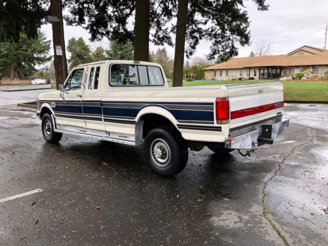 1989 Ford F-250 CENTURION Extended Cab 4X4 XLT - photo 3