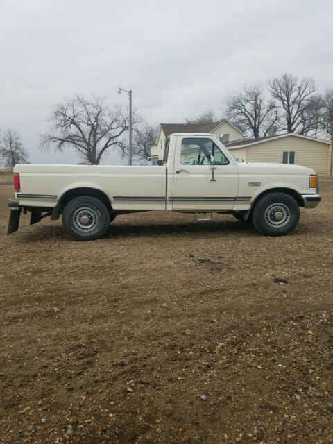 1989 Ford F-250 Lariat XLT - photo 4