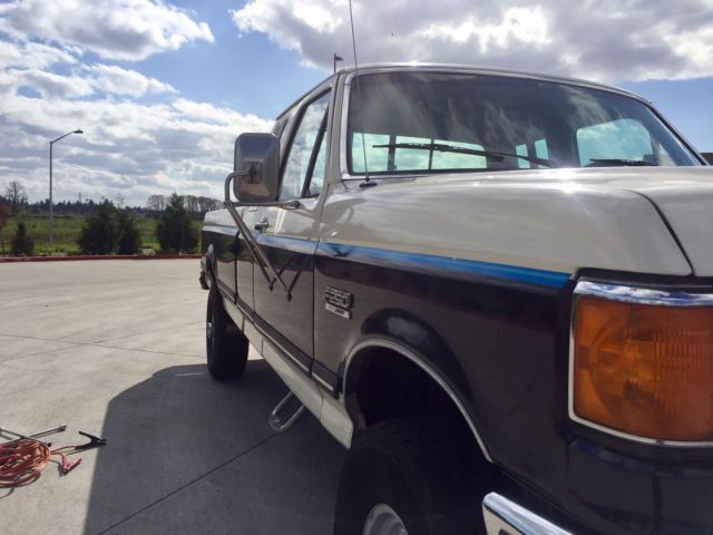 1989 Ford F-250 XLT LARIAT 4X4 7.5L AUTO - photo 8