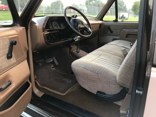 1989 Ford F-250 F-250 XLT LARIET 1-Owner Only 43,281 Actual Miles - photo 13