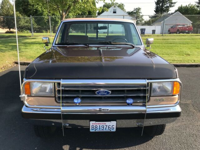 1989 Ford F-250 F-250 XLT LARIET 1-Owner Only 43,281 Actual Miles - photo 4