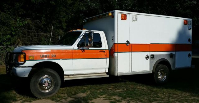 1989 Ford F-350, 7.3L diesel, 4X4 automatic dually ambulance 1989 Ford F-350