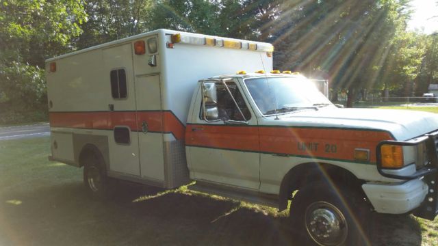 1989 Ford F-350 - photo 2