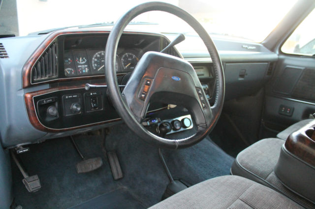 1989 Ford F-350 Custom Extended Cab Pickup 2-Door - photo 6