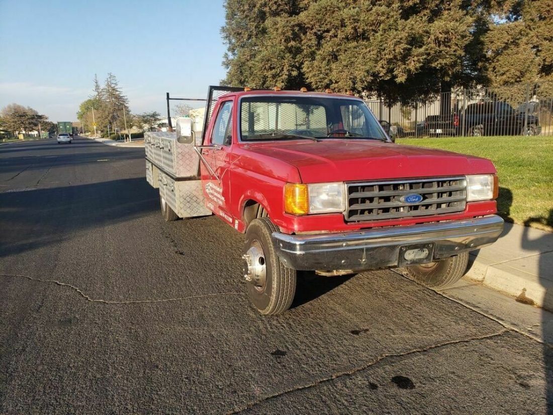 1989 Ford F-450 4X2 2dr Regular Cab - photo 3