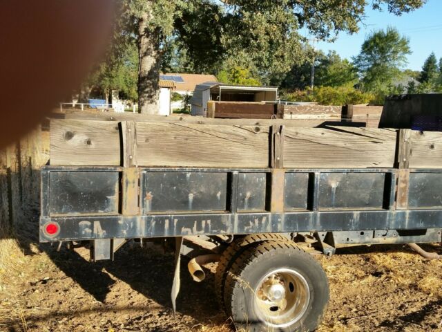 1989 Ford F-450 - photo 3