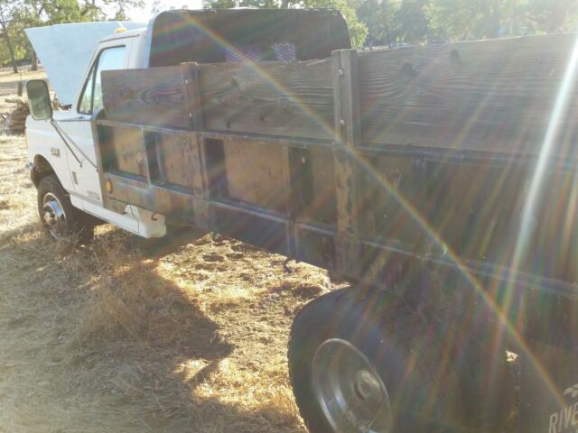 1989 Ford F-450 - photo 6