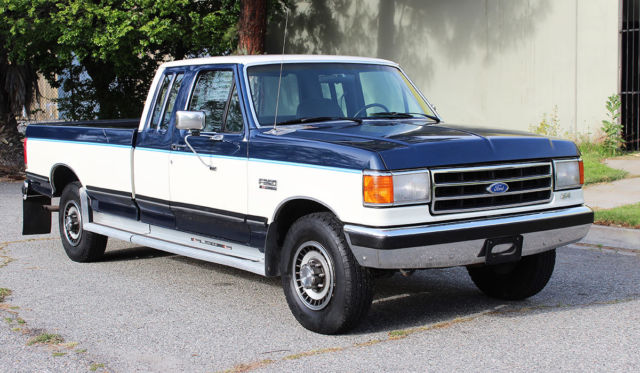 1989 Ford F-250 XLT LARIAT, 100% Rust Free, California Pickup - photo 2