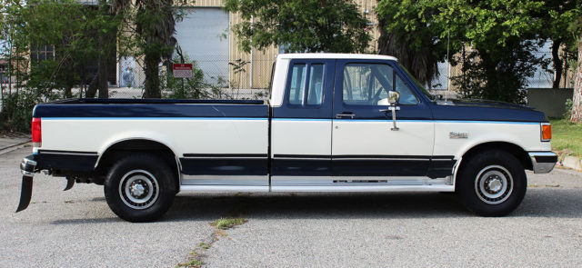1989 Ford F-250 XLT LARIAT, 100% Rust Free, California Pickup - photo 3