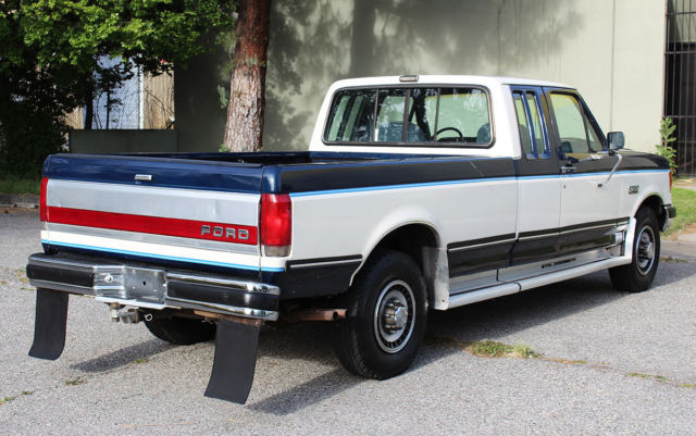 1989 Ford F-250 XLT LARIAT, 100% Rust Free, California Pickup - photo 7