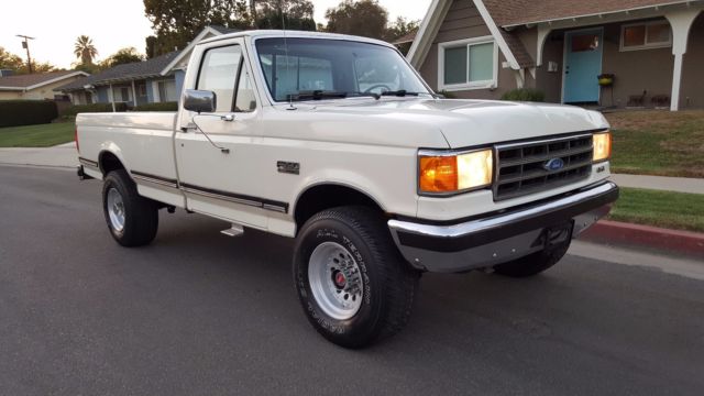 1989 Ford F-250 XLT LARIAT 4X4 RUST FREE TRUCK - photo 2