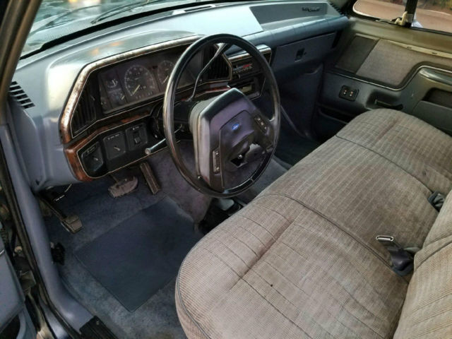 1989 Ford F-250 XLT LARIAT 4X4 RUST FREE AZ TRUCK 5.8 EFI 351 V8 - photo 10