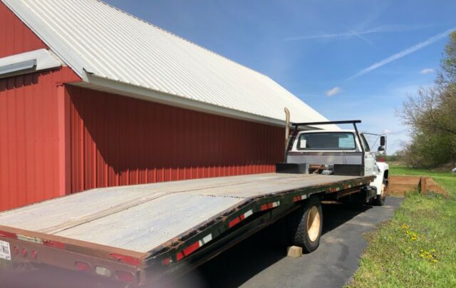 1989 Ford F700 - photo 8