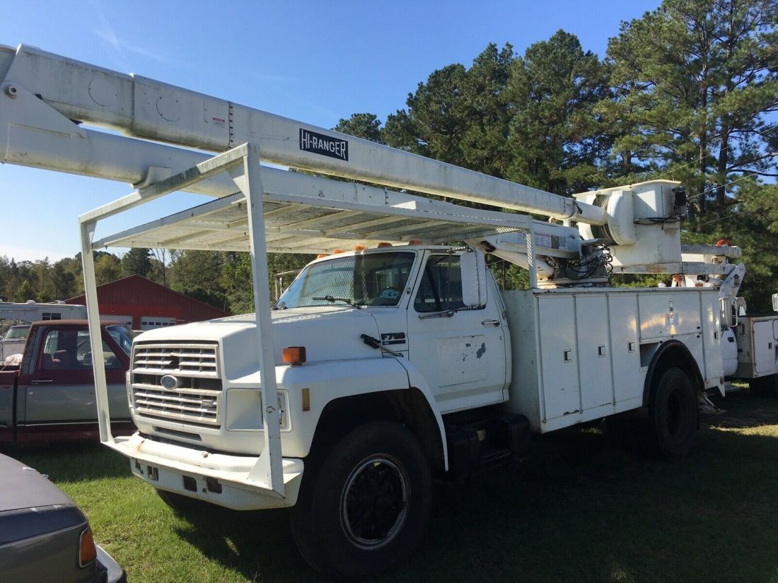 1989 Ford F700 - photo 2