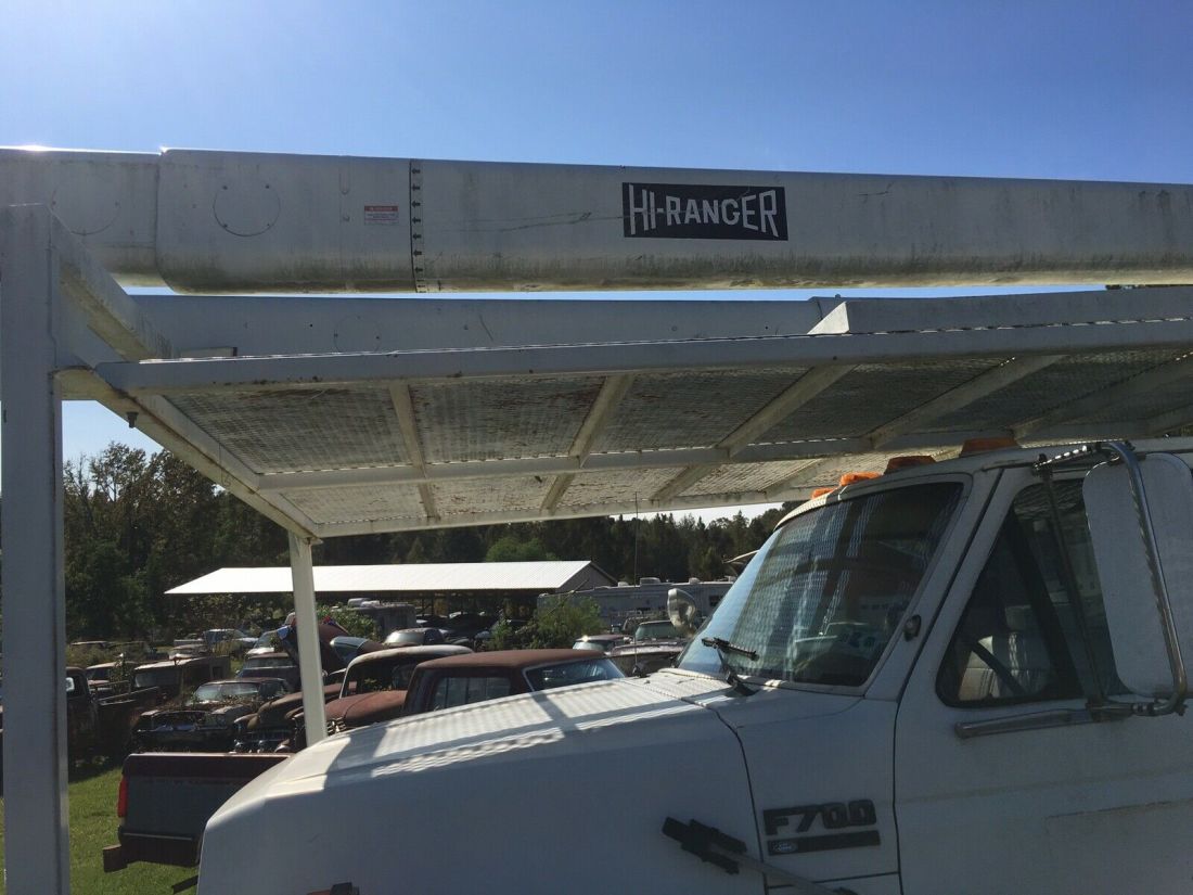 1989 Ford F700 - photo 3