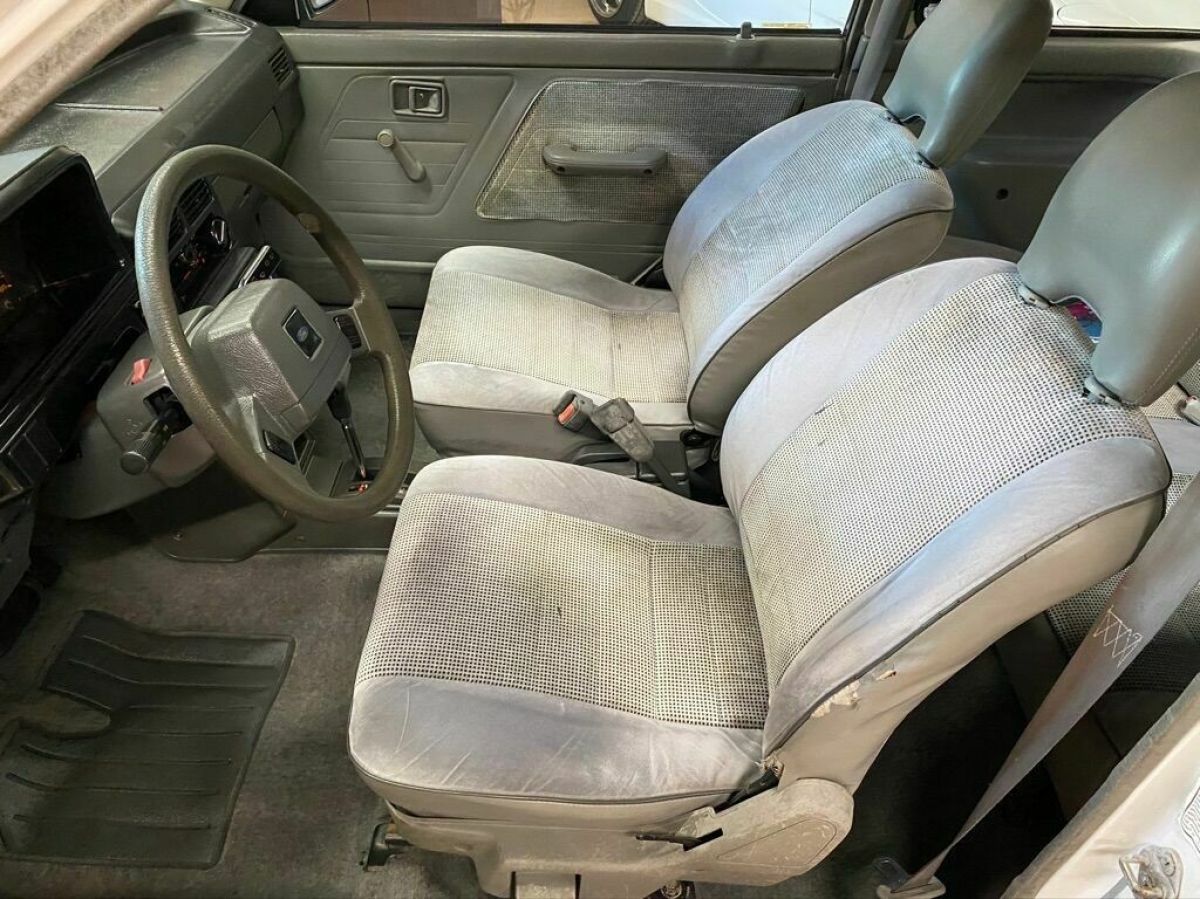 1989 Ford Festiva LX 2dr Hatchback - photo 7