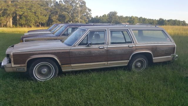 1989 Ford LTD Country Squire LX - photo 2