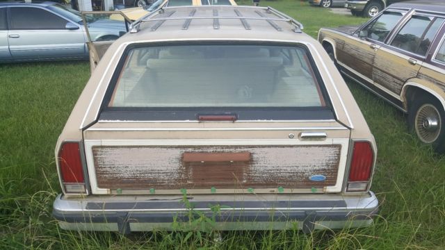 1989 Ford LTD Country Squire LX - photo 5