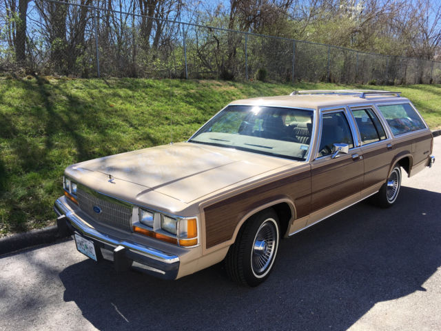 1989 Ford LTD Country Squire Station Wagon like Buick Estate, GM, Chevrolet 1989 Ford Other Wagon Crown Victoria