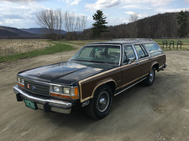 1989 Ford Crown Victoria LTD Country Squire - photo 3