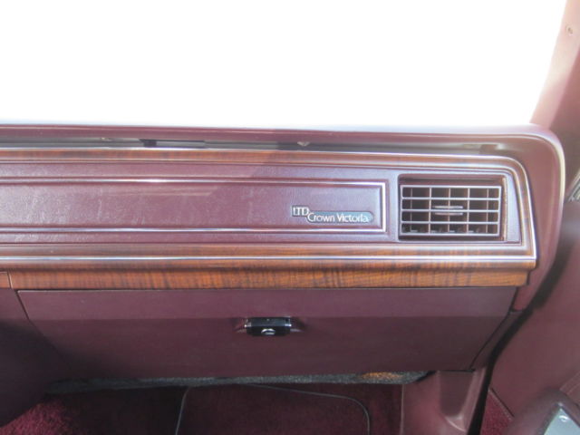 1989 Ford Crown Victoria - photo 9