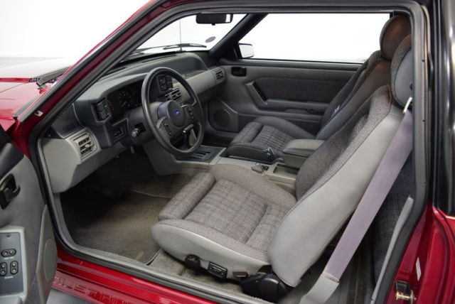 1989 Ford Mustang GT - photo 5