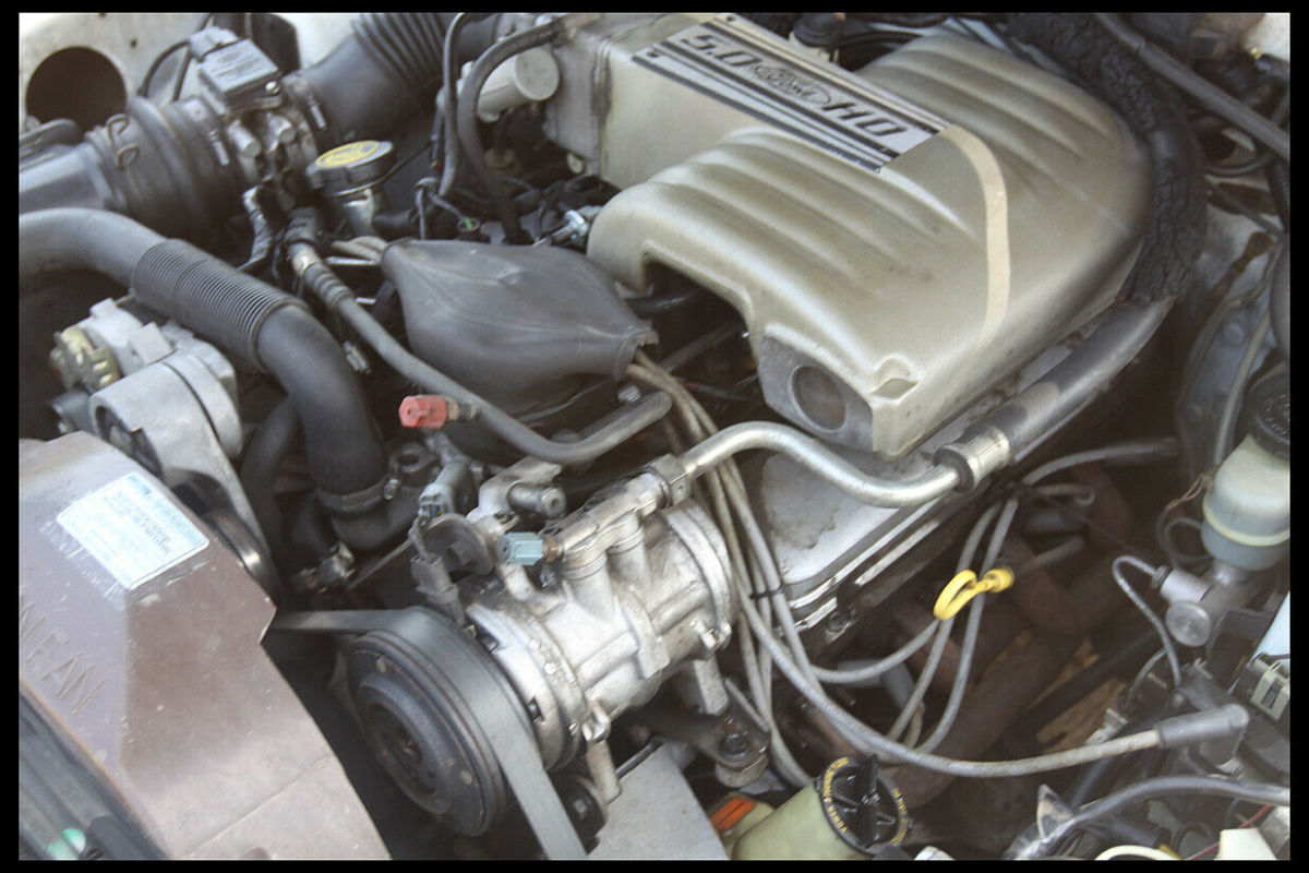 1989 Ford Mustang lx - photo 11