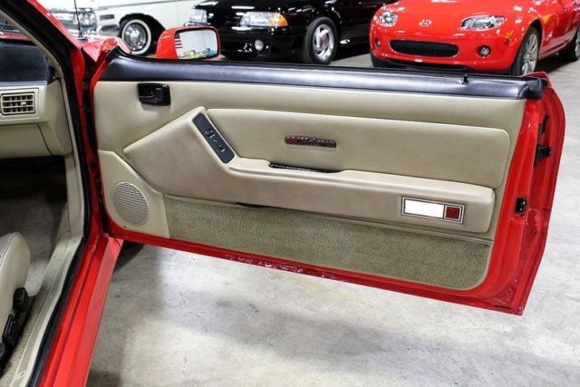 1989 Ford Mustang Convertible - photo 12