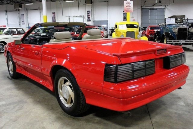 1989 Ford Mustang Convertible - photo 3