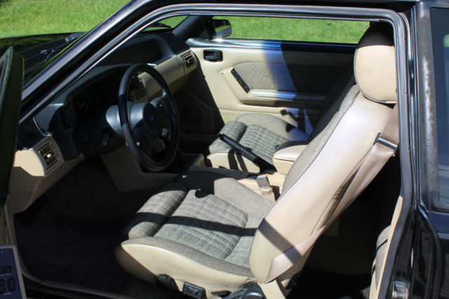 1989 Ford Mustang GT - photo 11