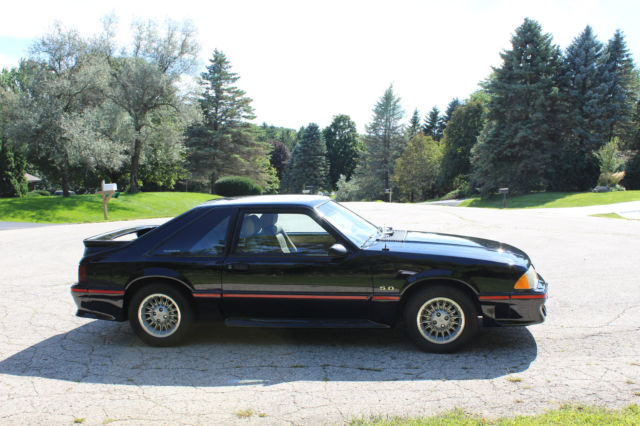 1989 Ford Mustang GT - photo 4