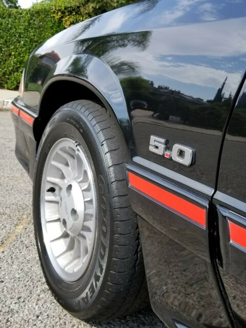 1989 Ford Mustang - photo 4