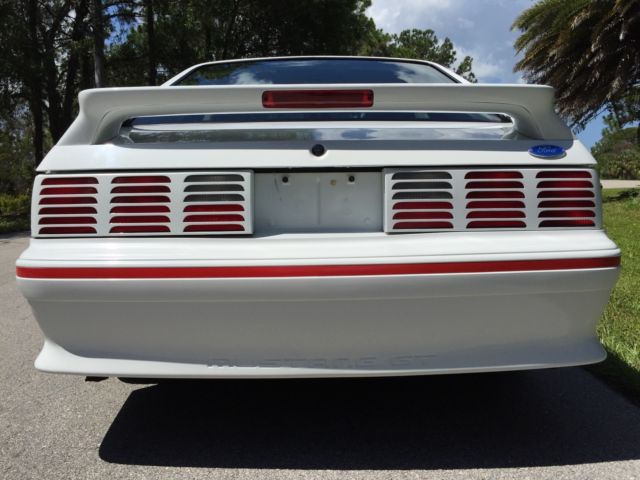 1989 Ford Mustang GT - photo 13