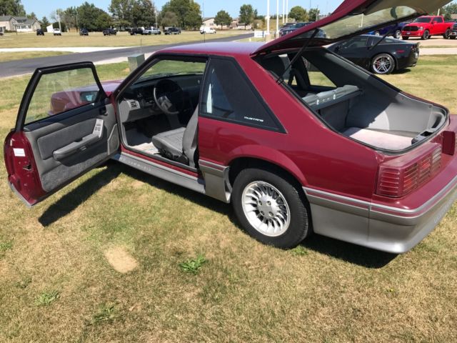 1989 Ford Mustang GT - photo 11