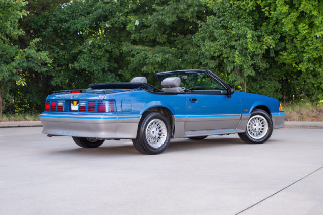 1989 Ford Mustang GT - photo 3