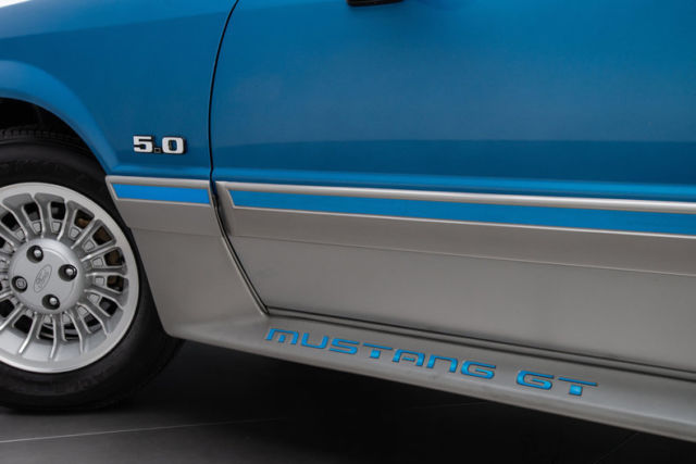 1989 Ford Mustang GT - photo 8