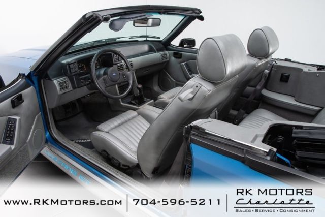 1989 Ford Mustang GT - photo 4