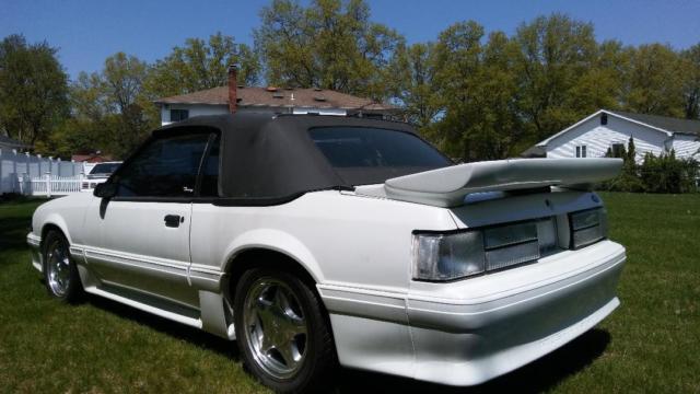 1989 Ford Mustang Leather - photo 2