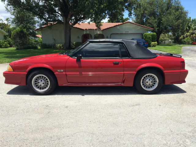 1989 Ford Mustang GT - photo 3