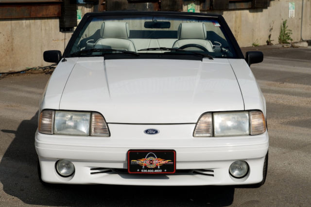 1989 Ford Mustang GT Convertible - photo 3