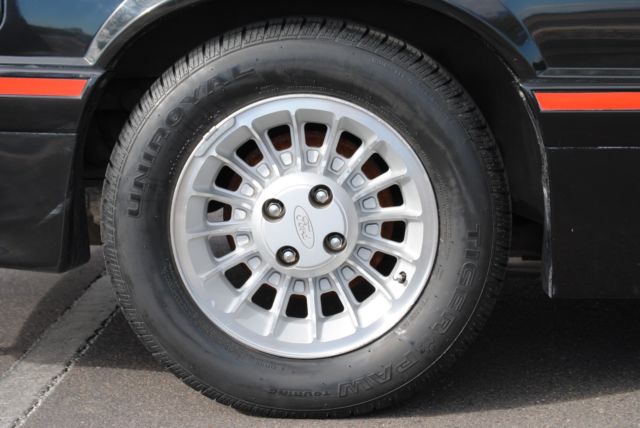 1989 Ford Mustang GT - photo 13